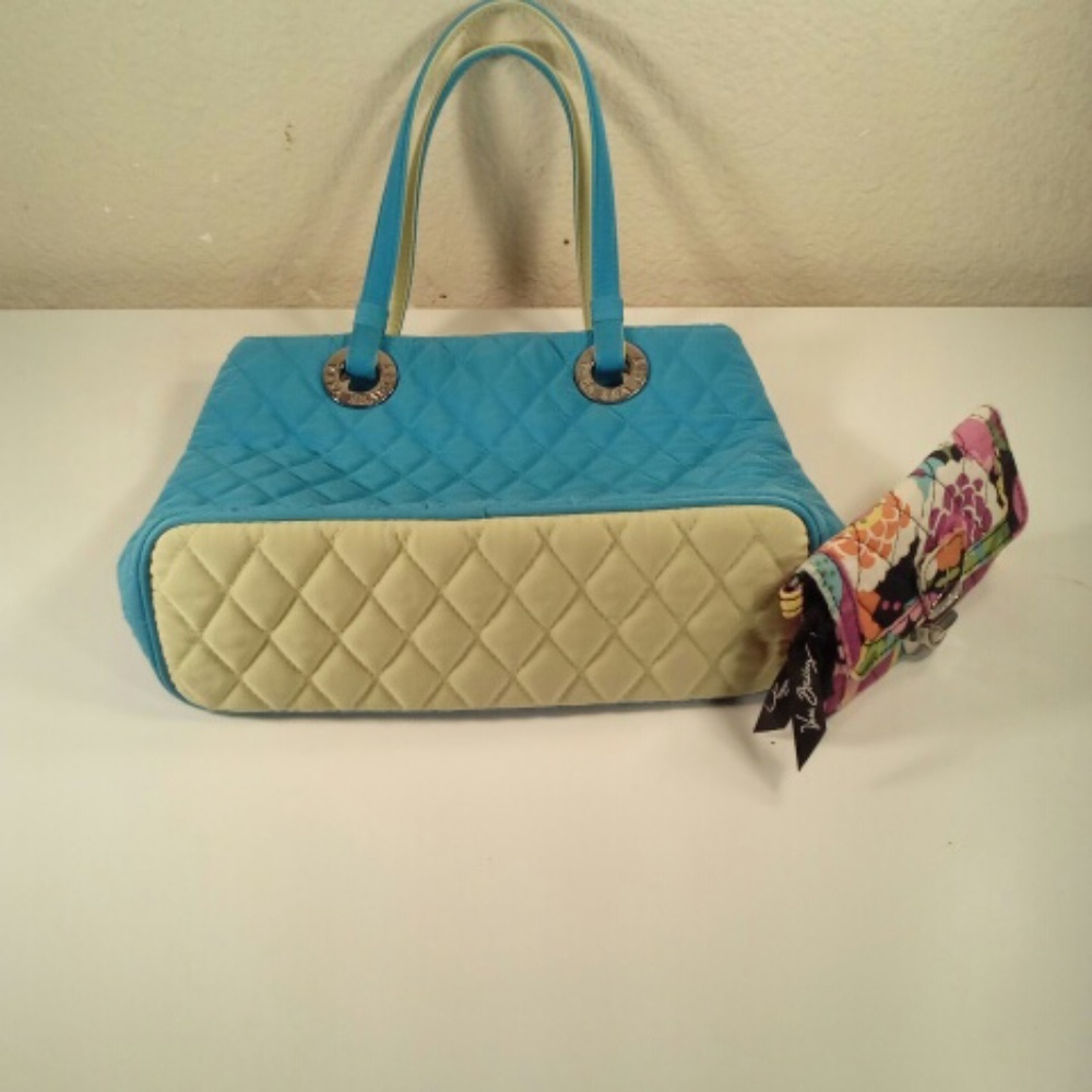 Vera Bradley Purse - Picture 2 of 6
